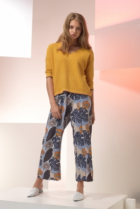 Textured V nk top-zaket-and-plover-Gaby's