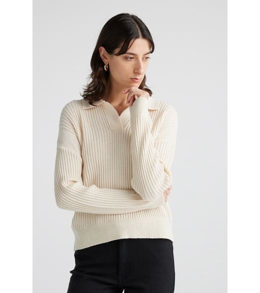 Merino collar trim V neck jumper