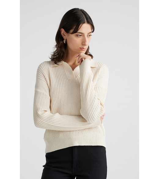 Merino collar trim V neck jumper