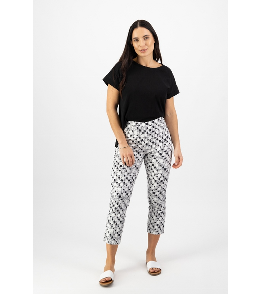Print slim leg 7/8 lightweight pant