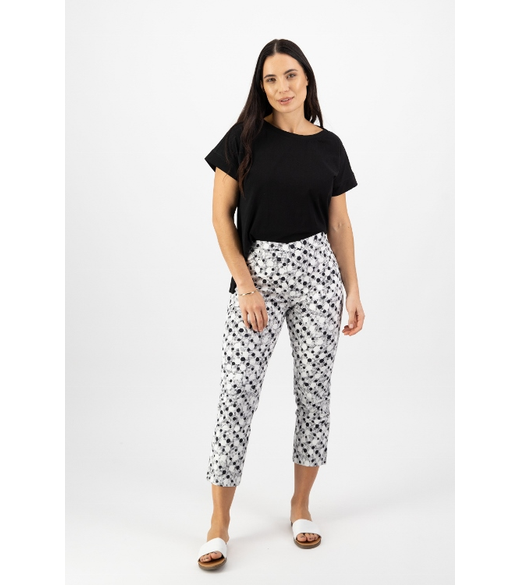 Print slim leg 7/8 lightweight pant