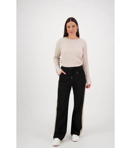 Wide leg pant with side stripe