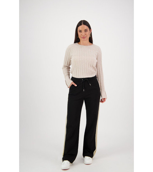 Wide leg pant with side stripe