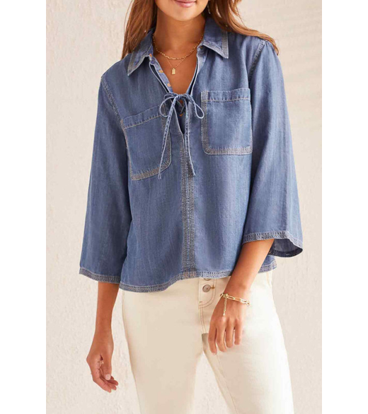 Pop over top with lace up