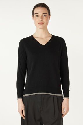 Essential V neck jumper-knitwear-Gaby's