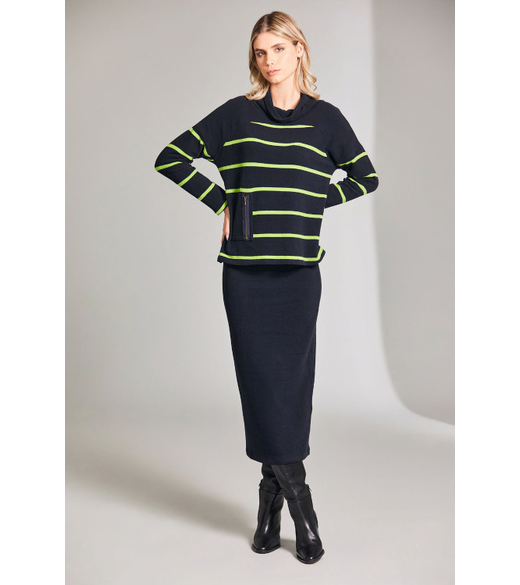 Solid shoulder stripe knit