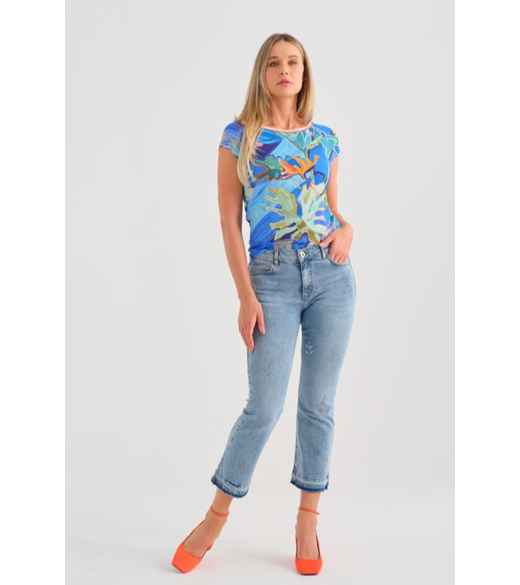 Top with contrast trim