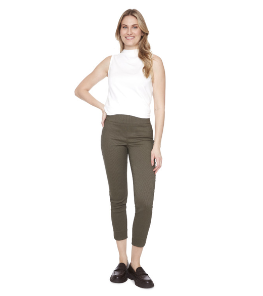 Textured petal slit ankle pant