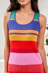 U-neck sleeveless top