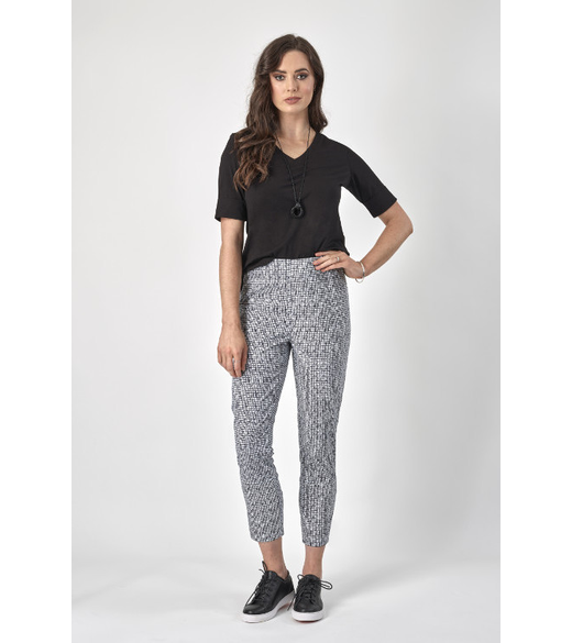 Skinny leg 7/8 pull on pant