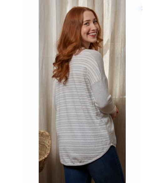 Stripe crew curved hem top